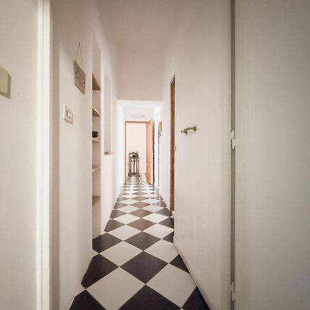 Domus Sant'Elena 2 Daire Roma Dış mekan fotoğraf