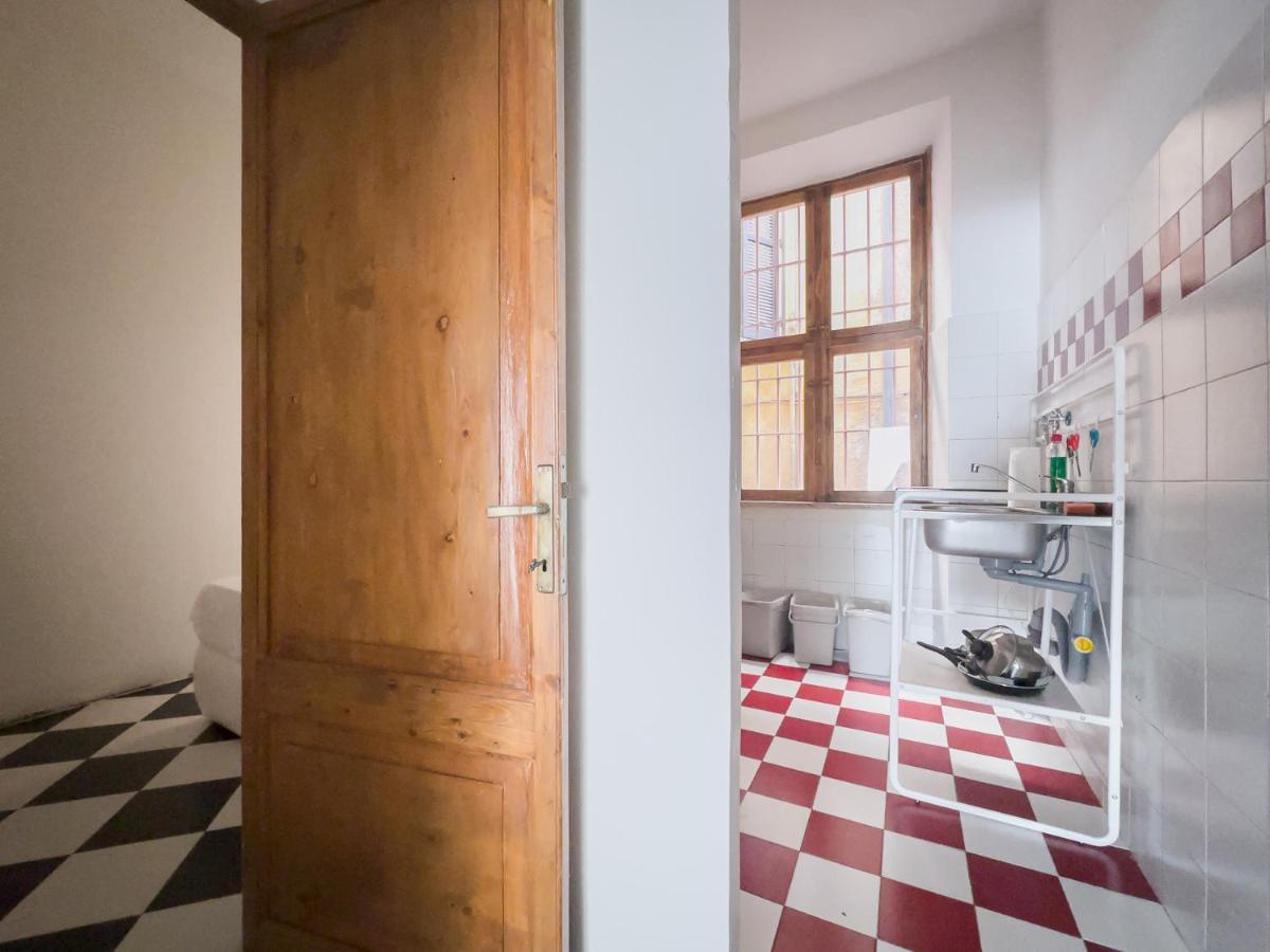 Domus Sant'Elena 2 Daire Roma Dış mekan fotoğraf