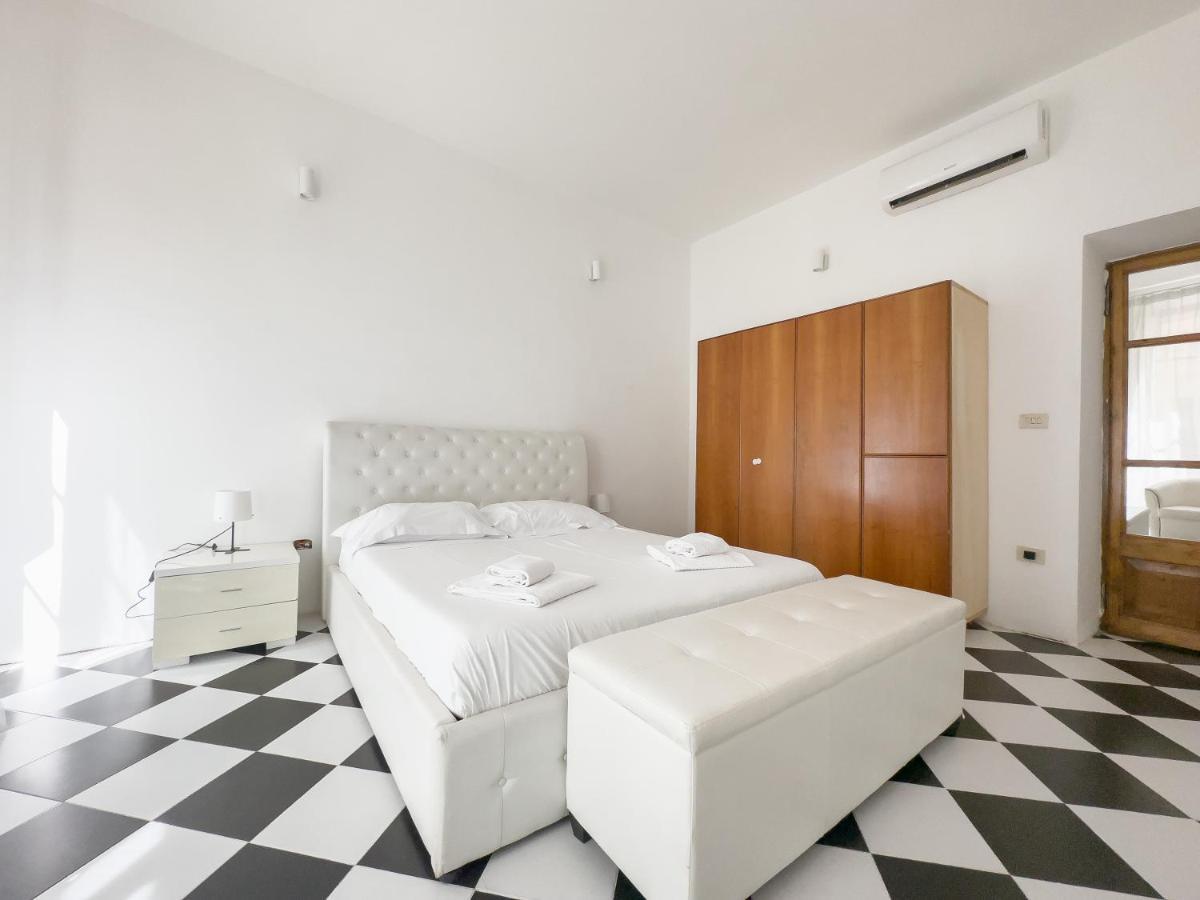Domus Sant'Elena 2 Daire Roma Dış mekan fotoğraf