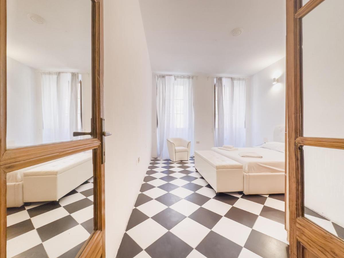 Domus Sant'Elena 2 Daire Roma Dış mekan fotoğraf